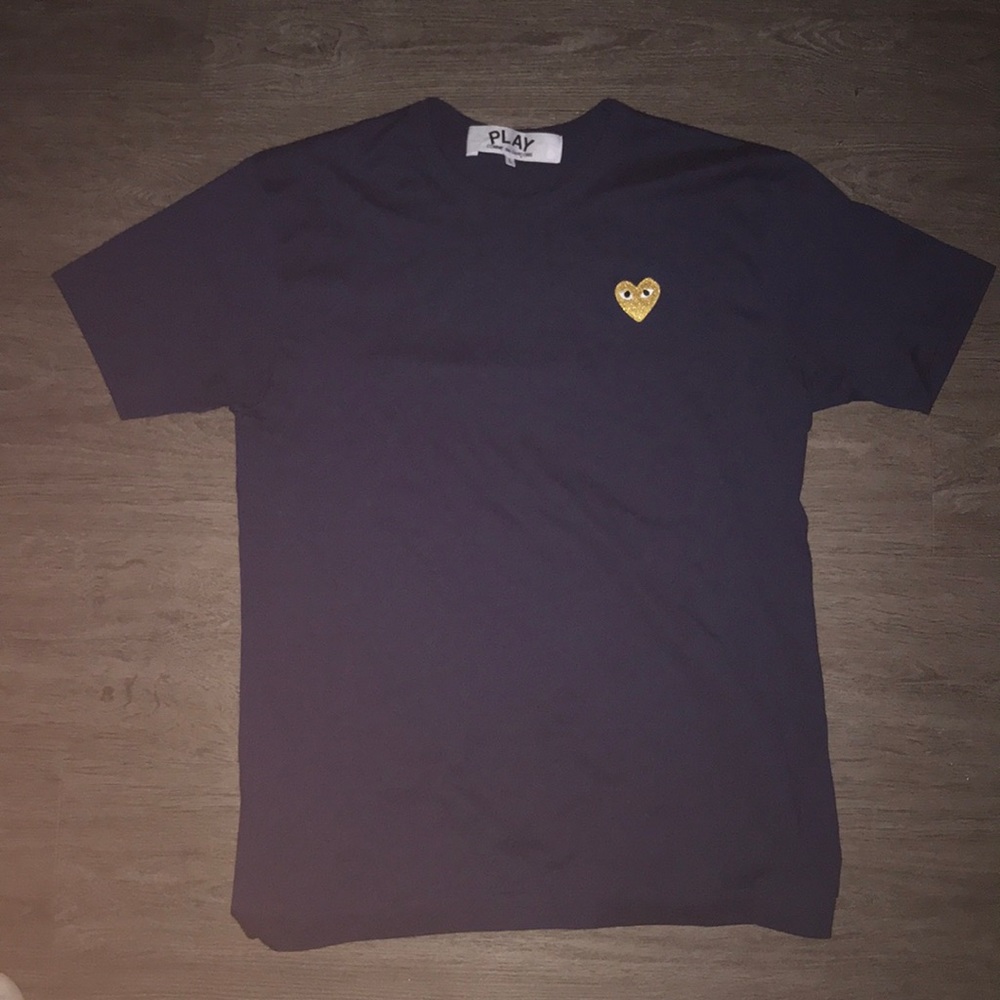 COMME DES GARCONS PLAY GOLD HEART LOGO TEE
